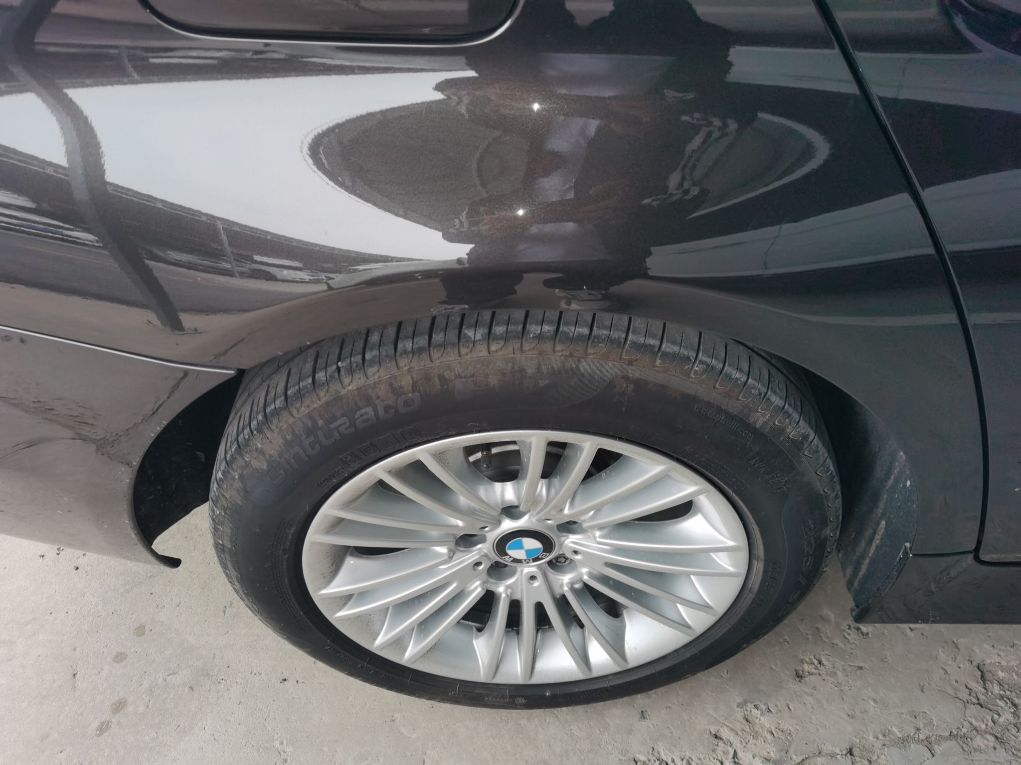 Used BMW 5 Series 2014 525Li Leading Model
