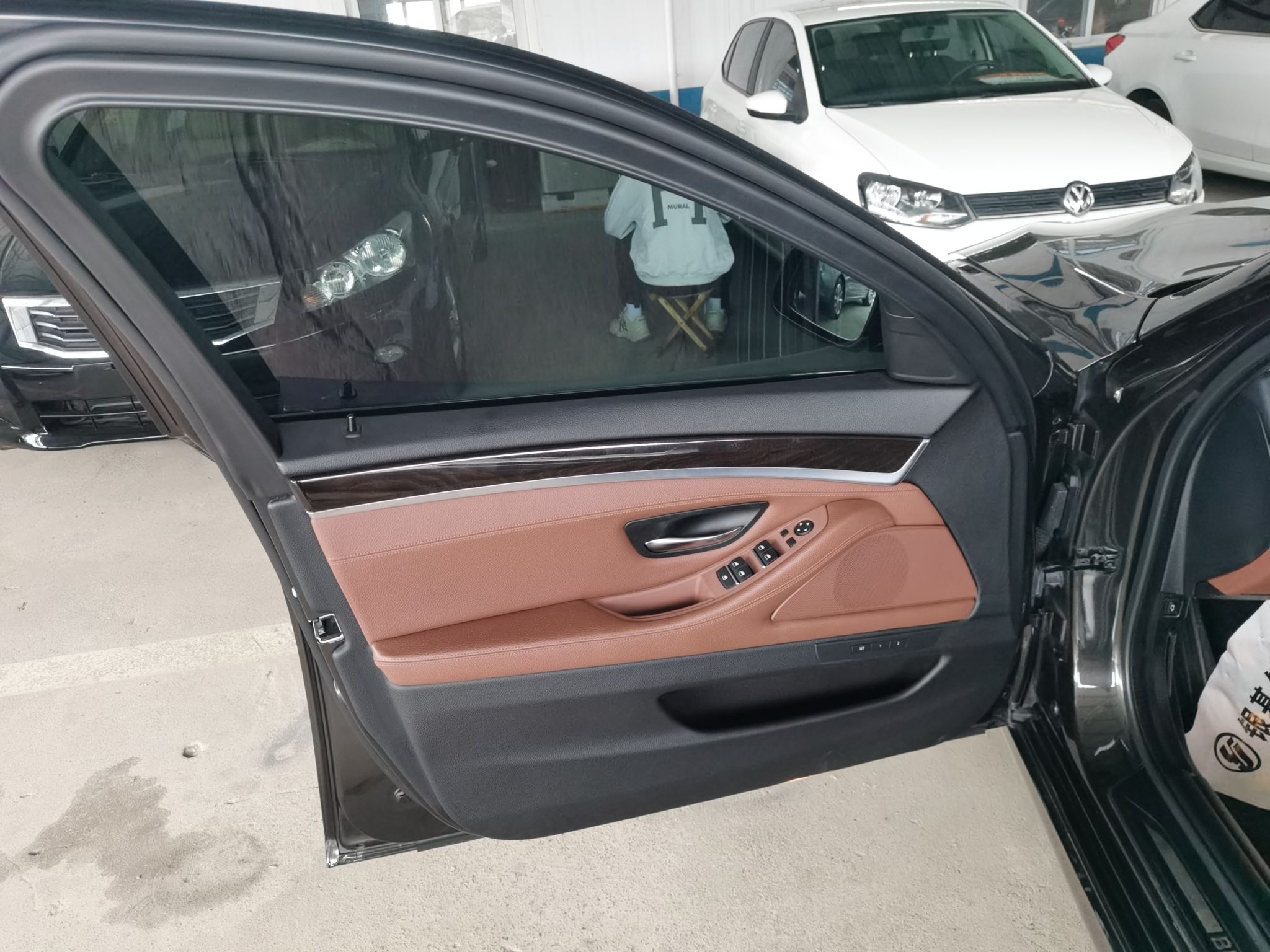 Used BMW 5 Series 2014 525Li Leading Model
