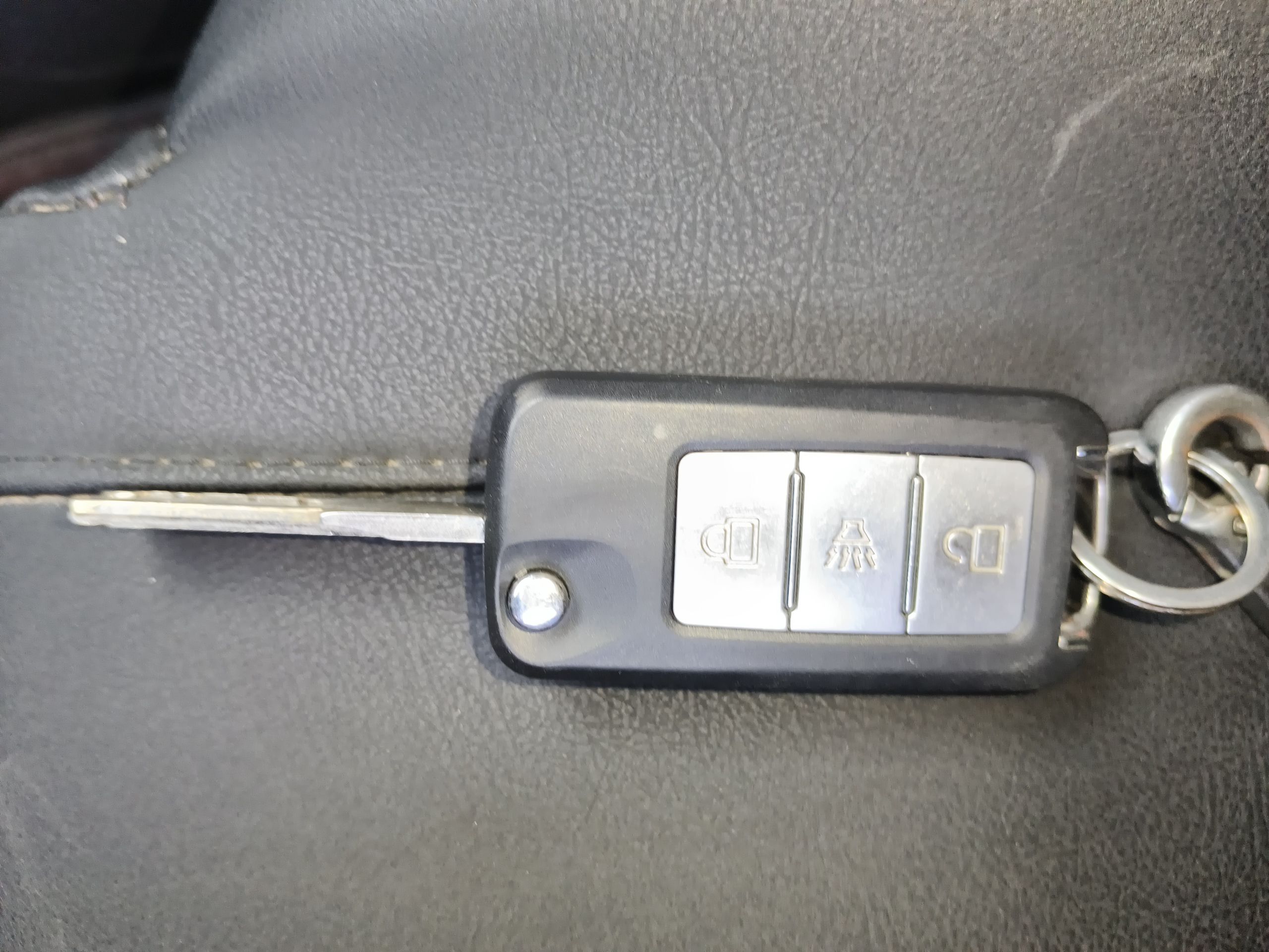 Used Huanghai Da Niu 2022 2.8T Pioneer Edition Manual Diesel 4x4 Value-Added Flatbed Cargo Box JE493ZLQ6H
