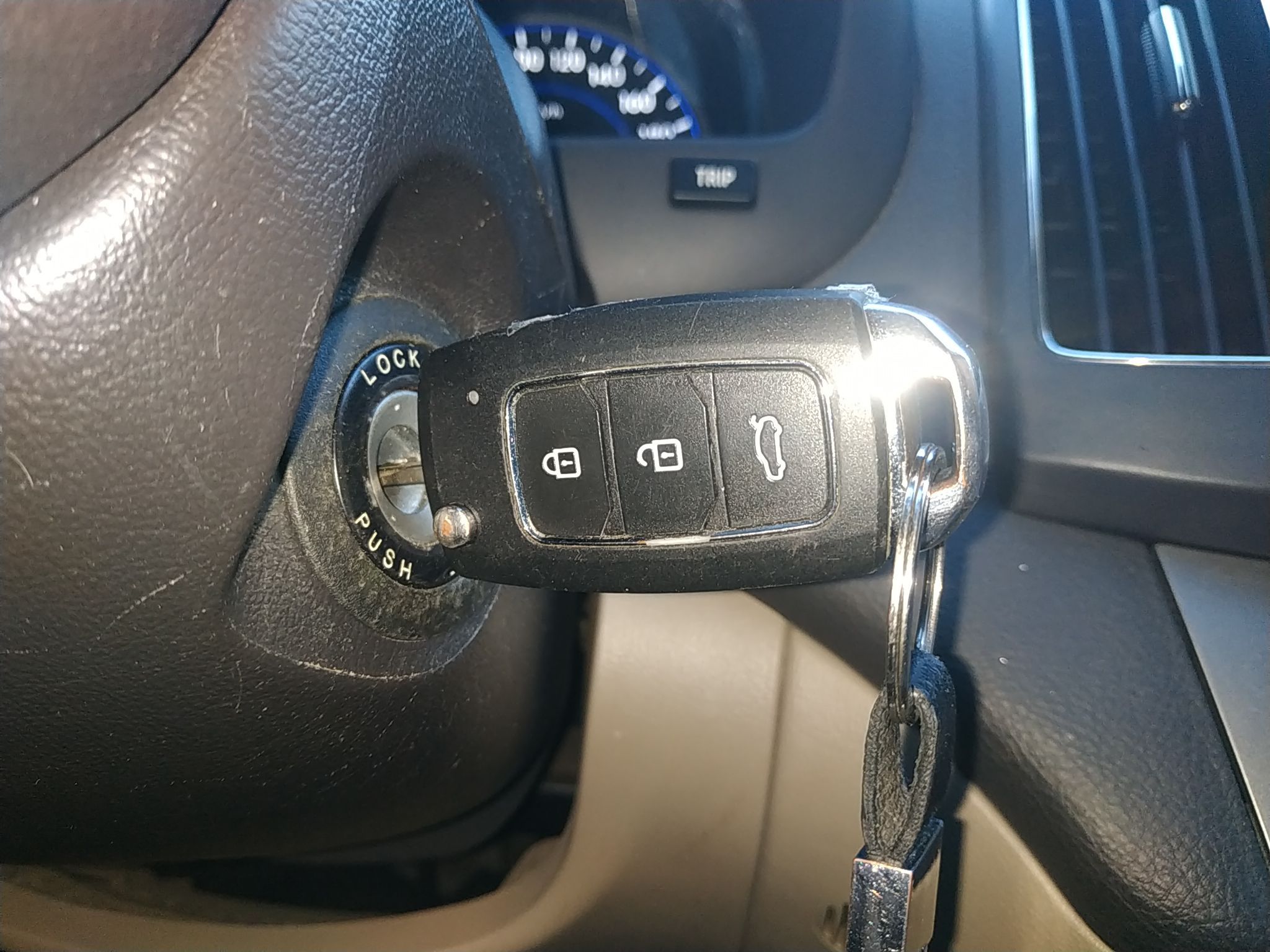 Used Hyundai Celesta 2015 1.6L Automatic Luxury Model