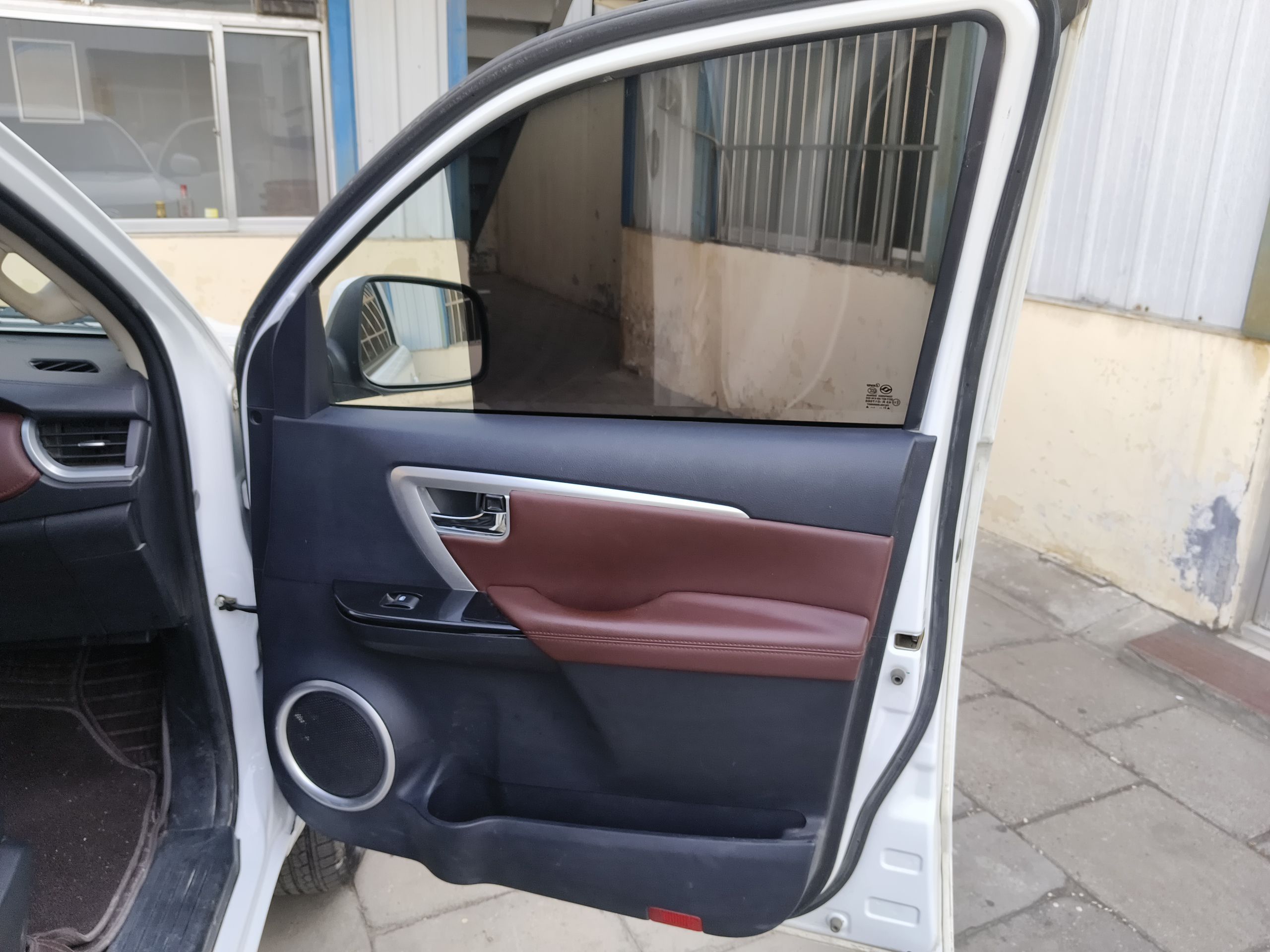 Used Huanghai Da Niu 2022 2.8T Pioneer Edition Manual Diesel 4x4 Value-Added Flatbed Cargo Box JE493ZLQ6H
