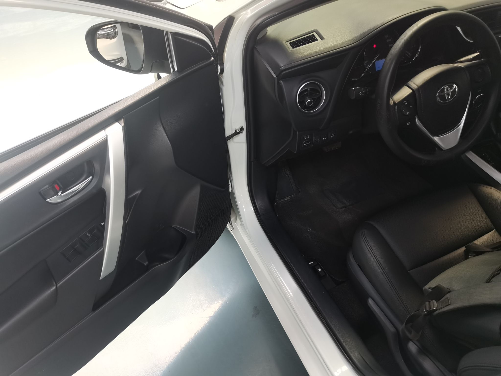 Used Toyota Levin 2017 Revised 185T CVT Elite Edition China V Standard