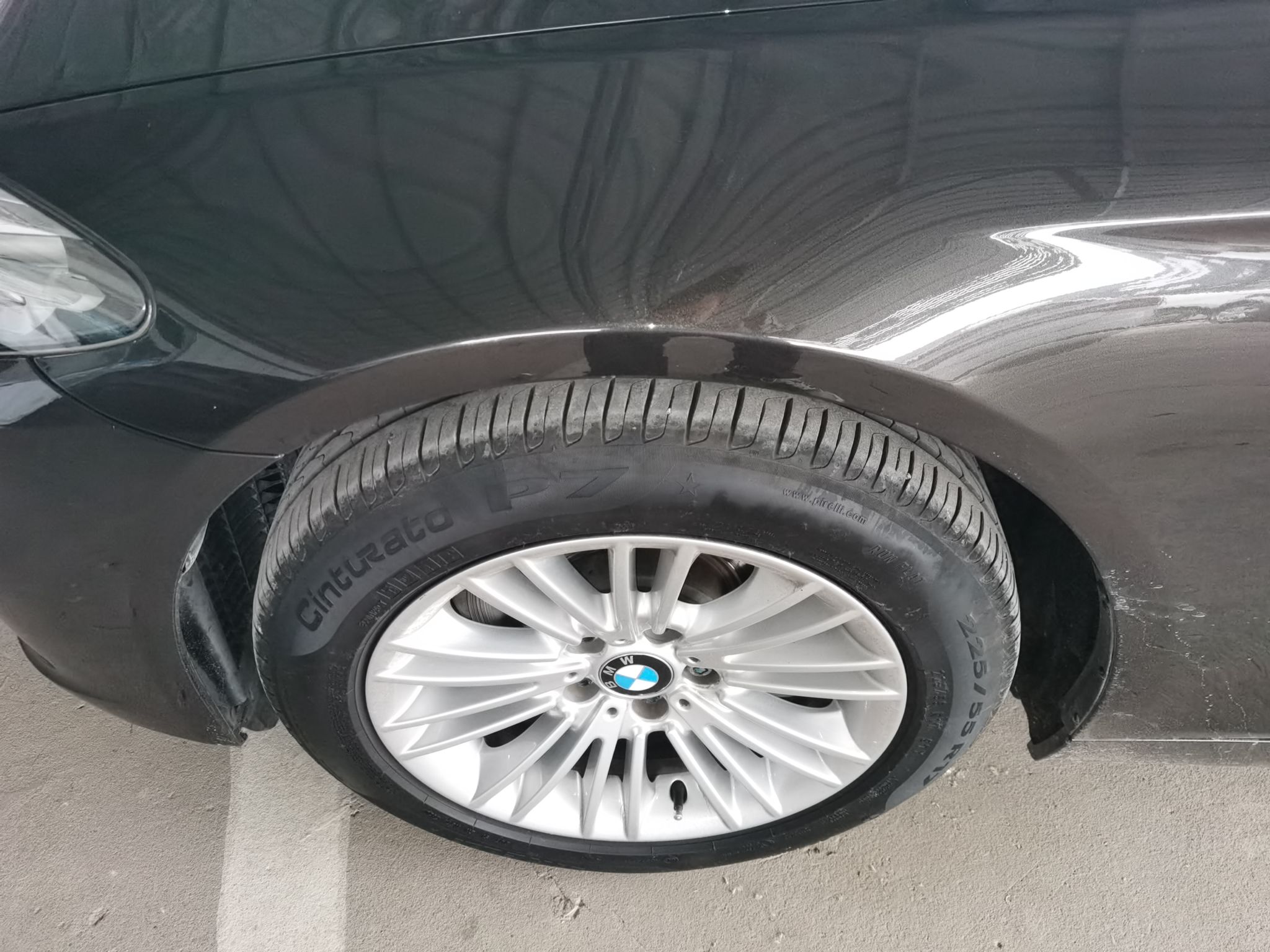 Used BMW 5 Series 2014 525Li Leading Model
