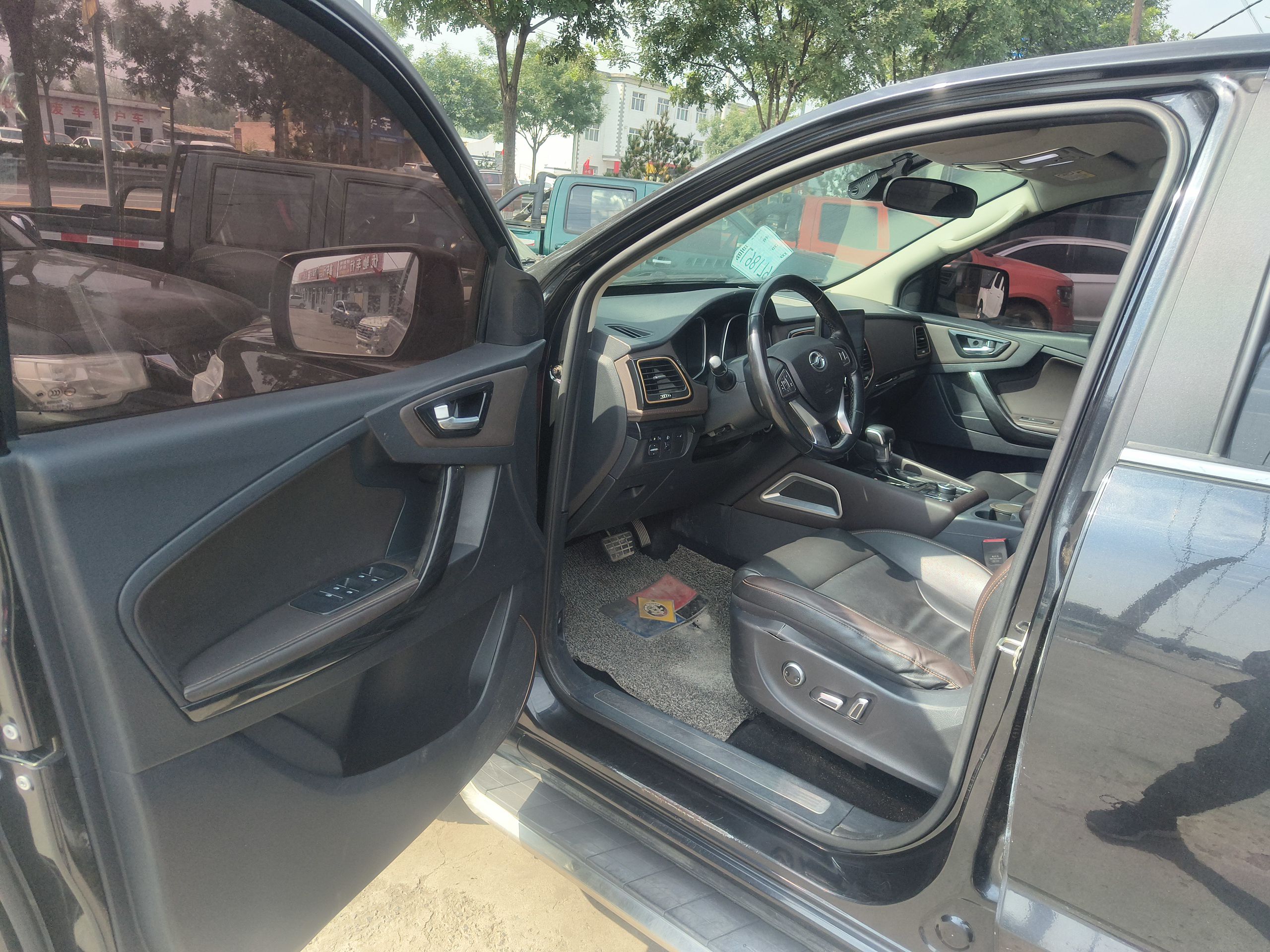 Used Zxauto Terralord 2019 2.5T Passenger Version Diesel Two-Wheel Drive Automatic Flagship Trim with Dual Wheels
