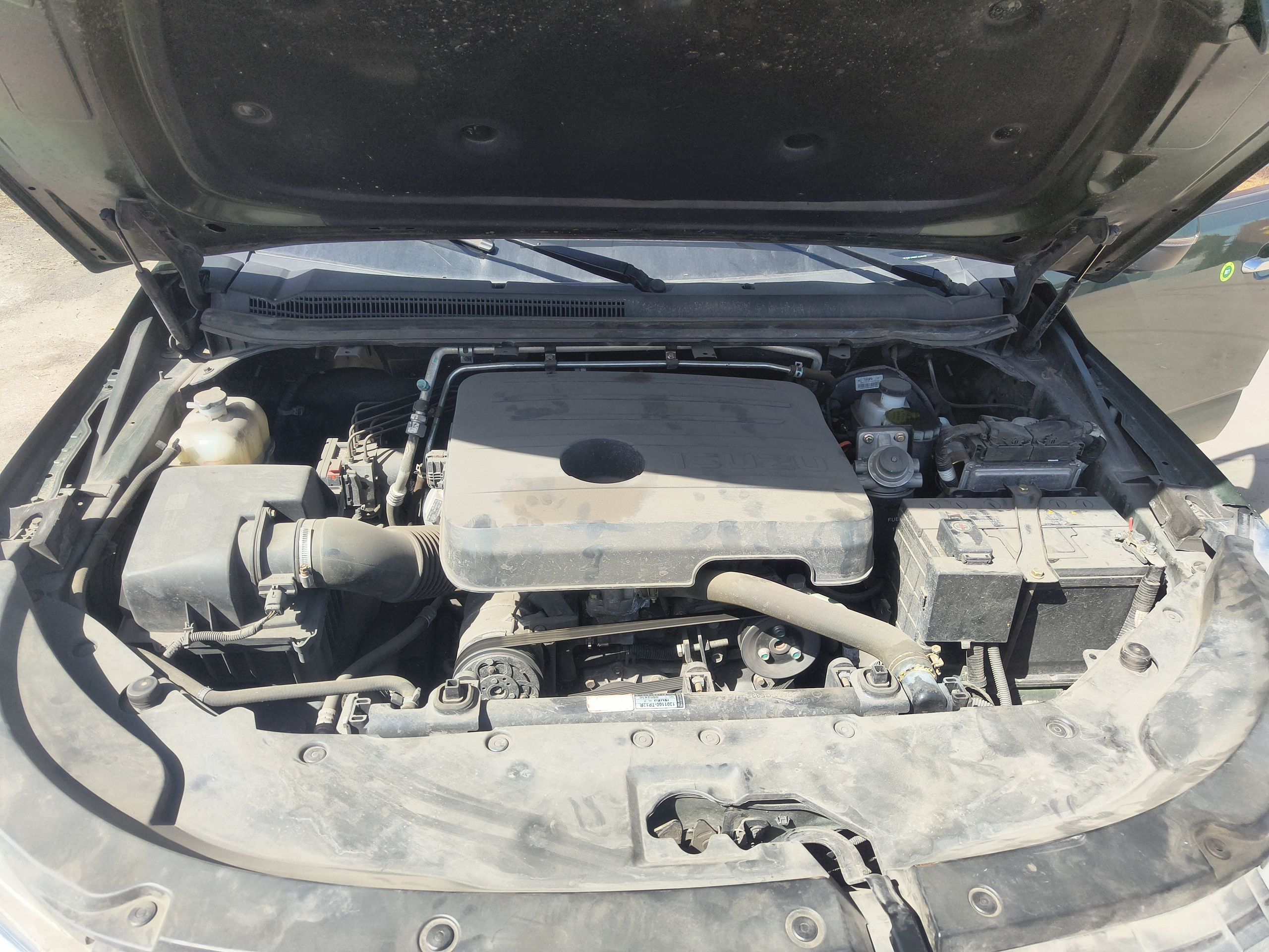 Used Isuzu TAGA Dargo H 2021 3.0T Diesel Manual 4x4 Value Edition Long Wheelbase 4KH1CT6H1
