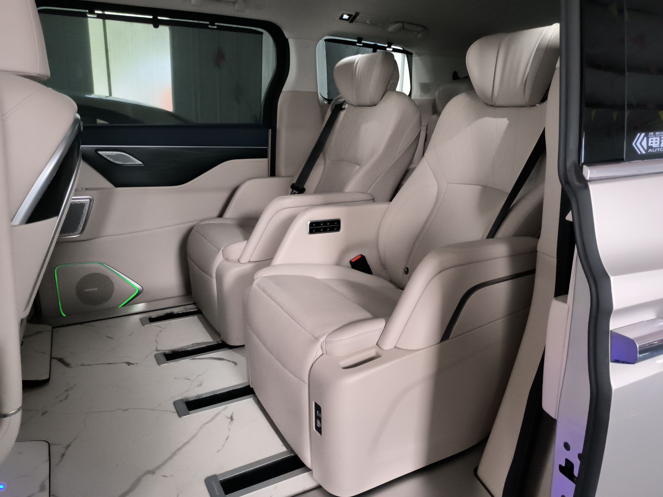 Used Wey Gaoshan 2023 Four-Wheel Drive Flagship Edition
