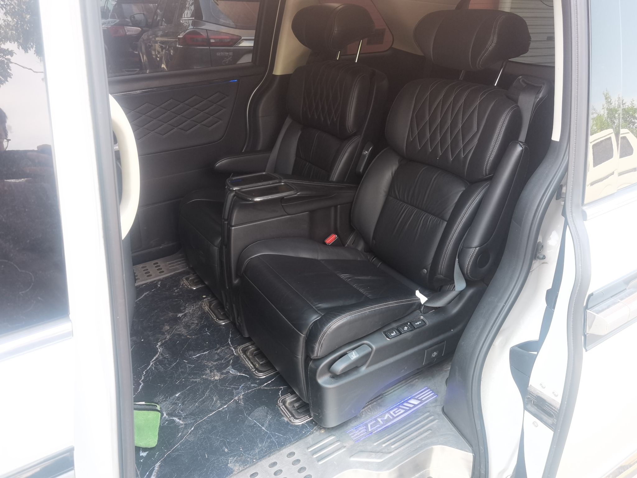 Used Honda Elysion 2019 2.0L Hybrid Luxury Edition
