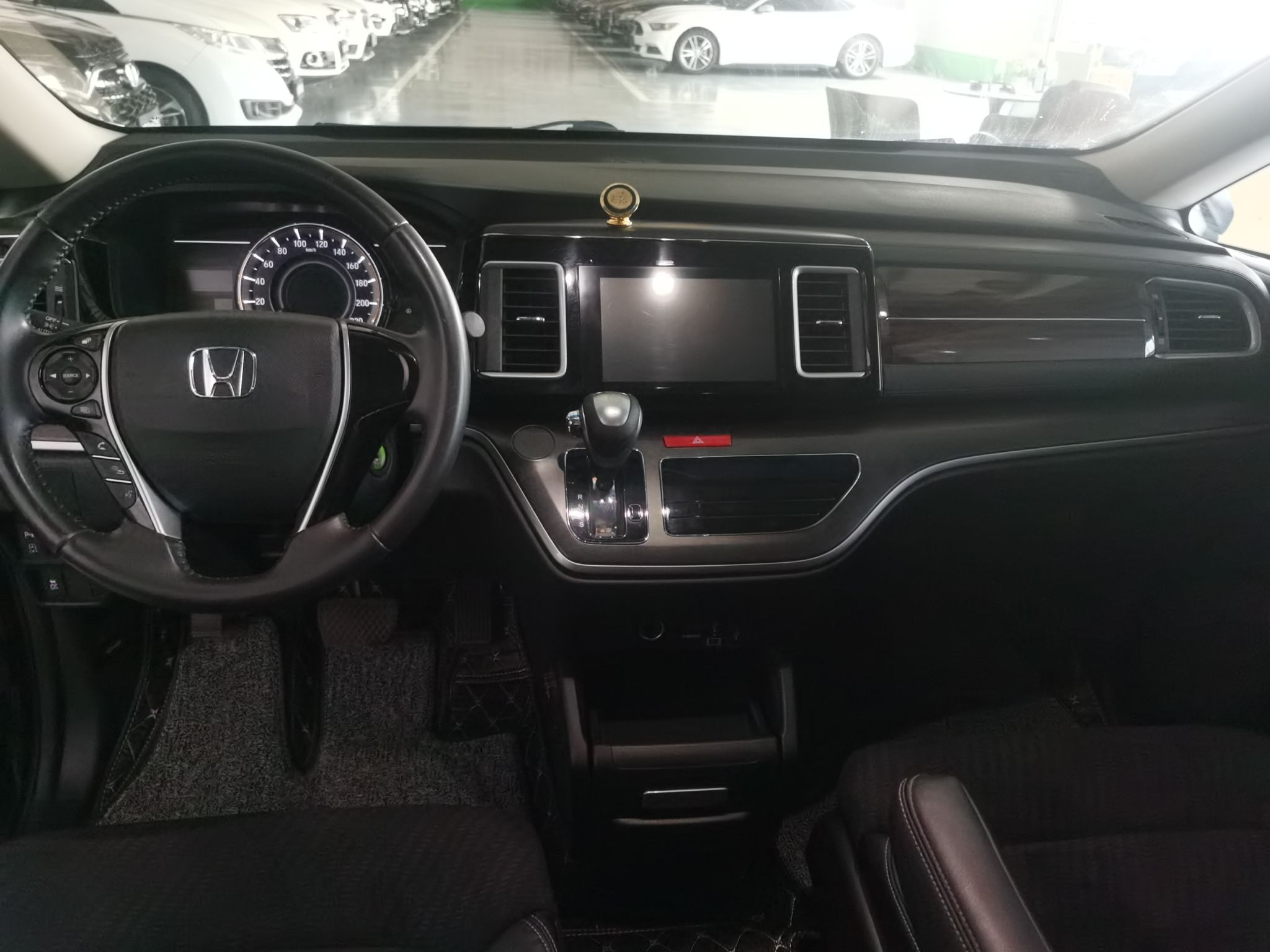 Used Honda Elysion 2016 2.4L Classic Edition
