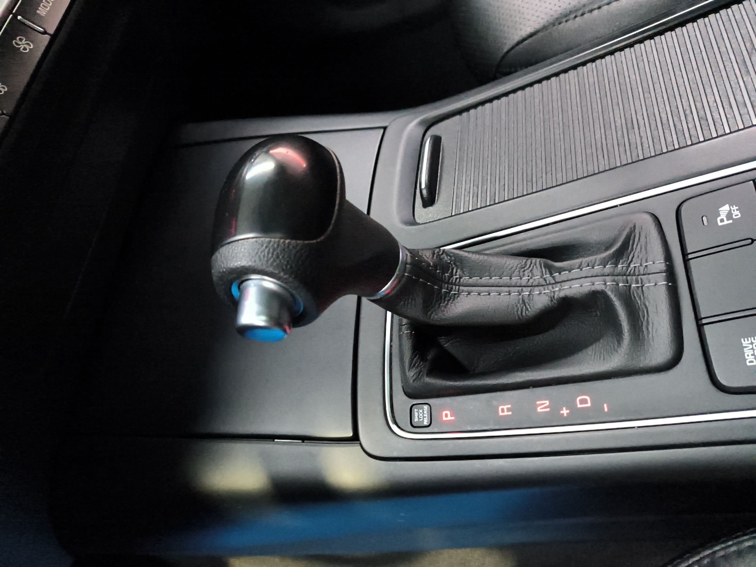 Used Kia Sorento 2015 Sorento L 2.2T Diesel 2WD Sport Edition 5-seater
