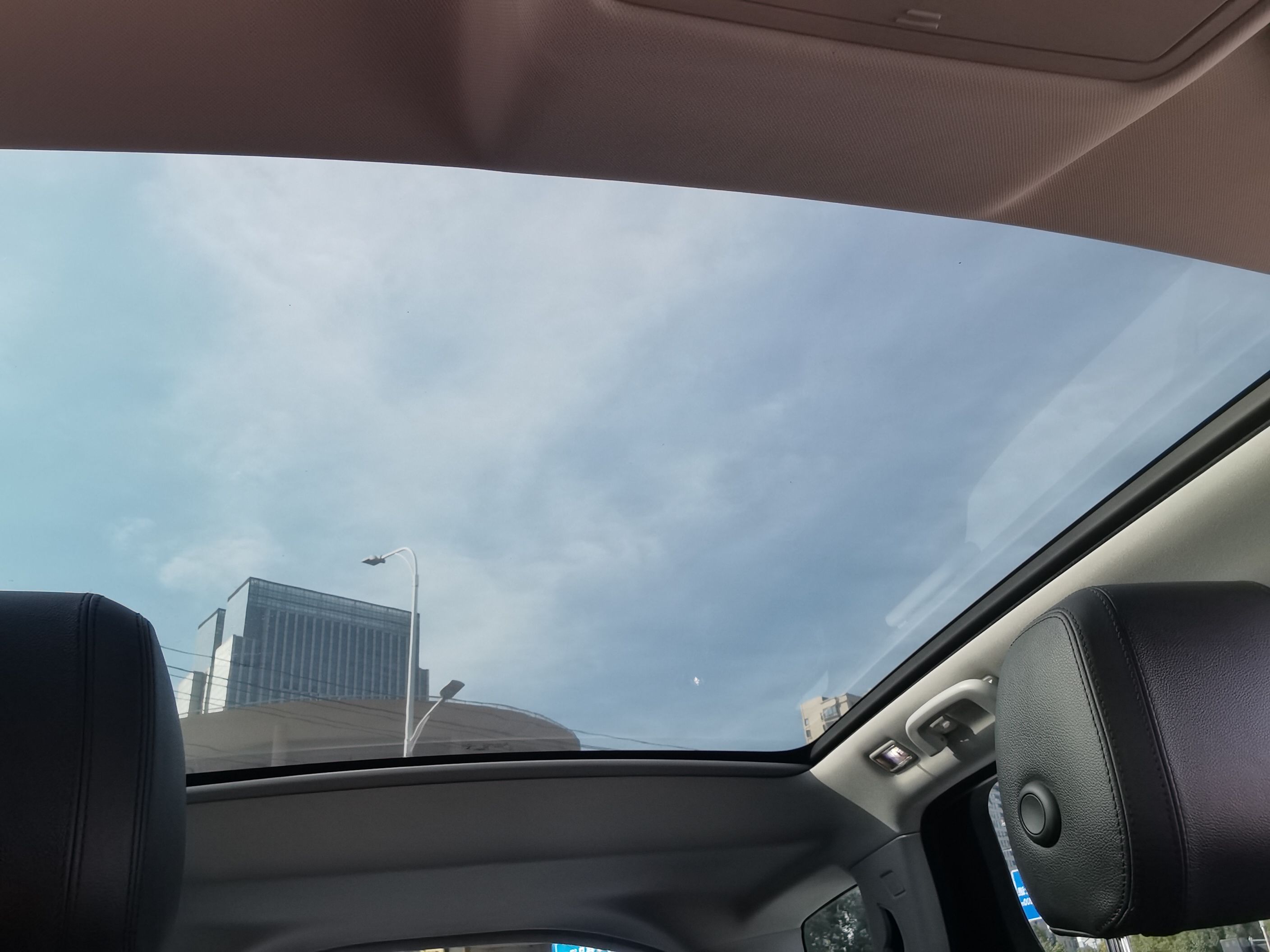 Used Land Rover Discovery Sport 2018 240 PS SE Version