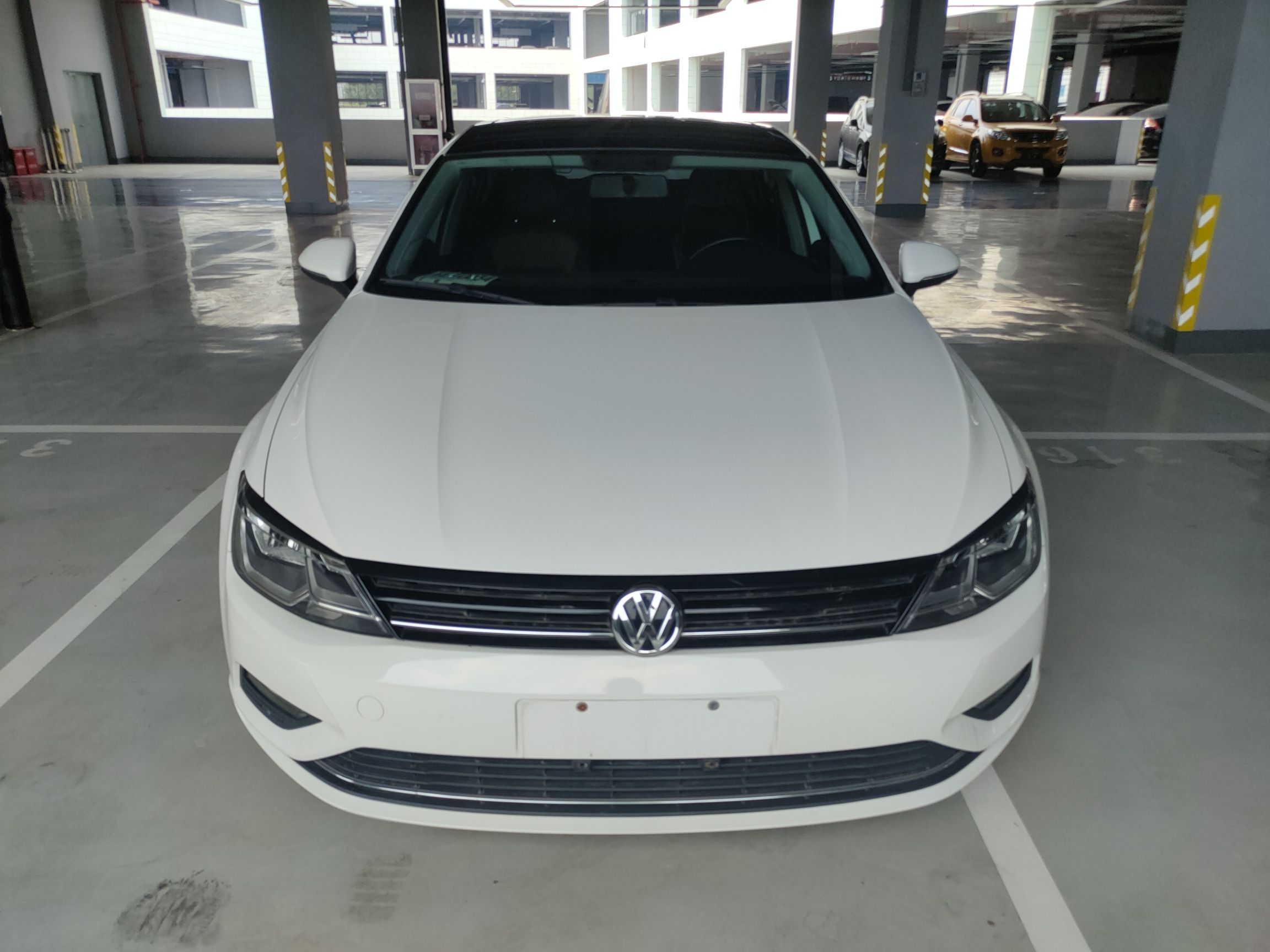 Used Volkswagen Lamando 2015 330TSI DSG Comfort Edition
