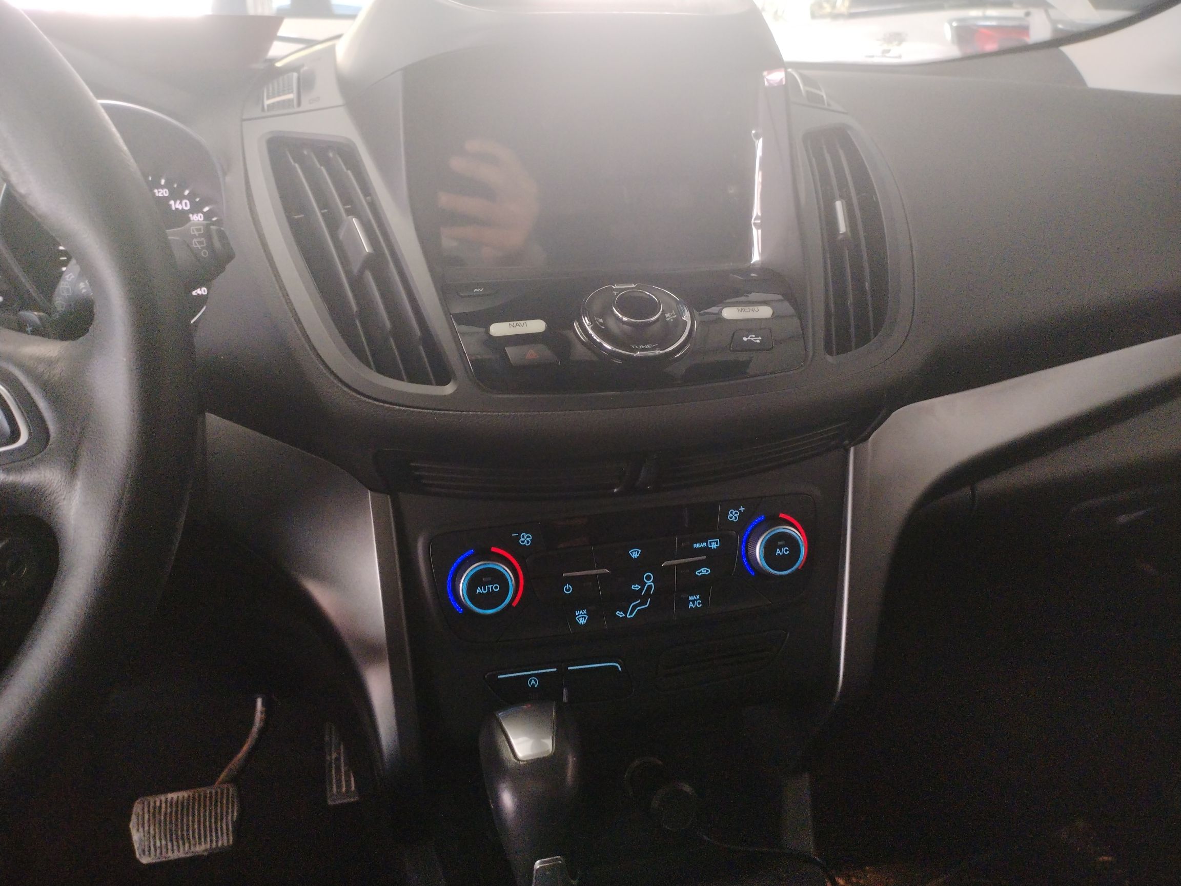 Used Ford Kuga 2017 EcoBoost 180 Two-Wheel-Drive Tiger Leap Model
