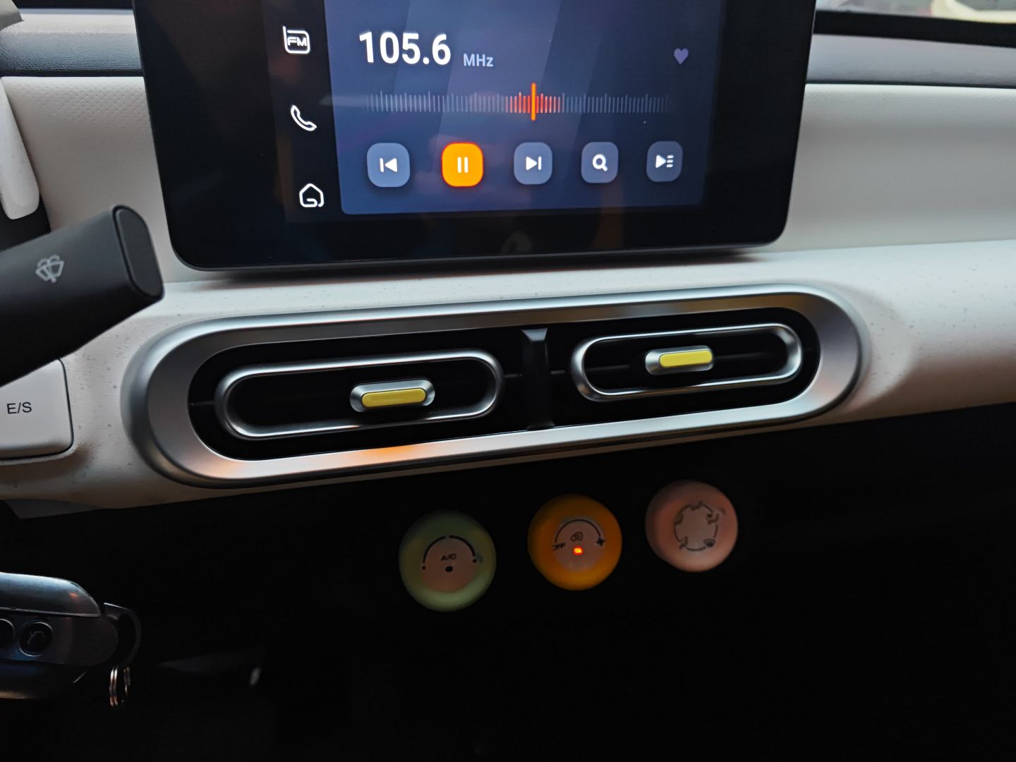 Used Wuling Hongguang MINIEV 2024 3rd Generation 215km Advanced Version
