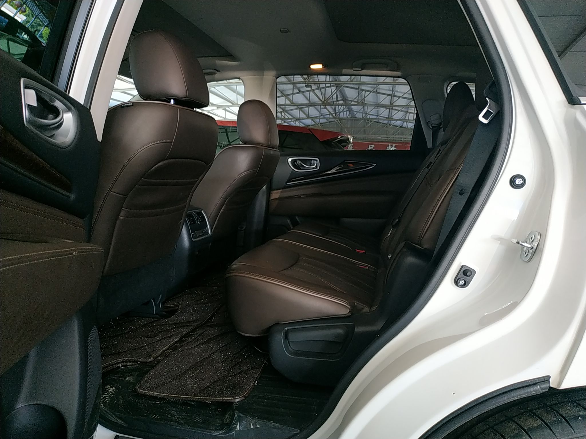 Used Infiniti QX60 2014 2.5 S/C Hybrid Two-Wheel Drive Excellence Edition
