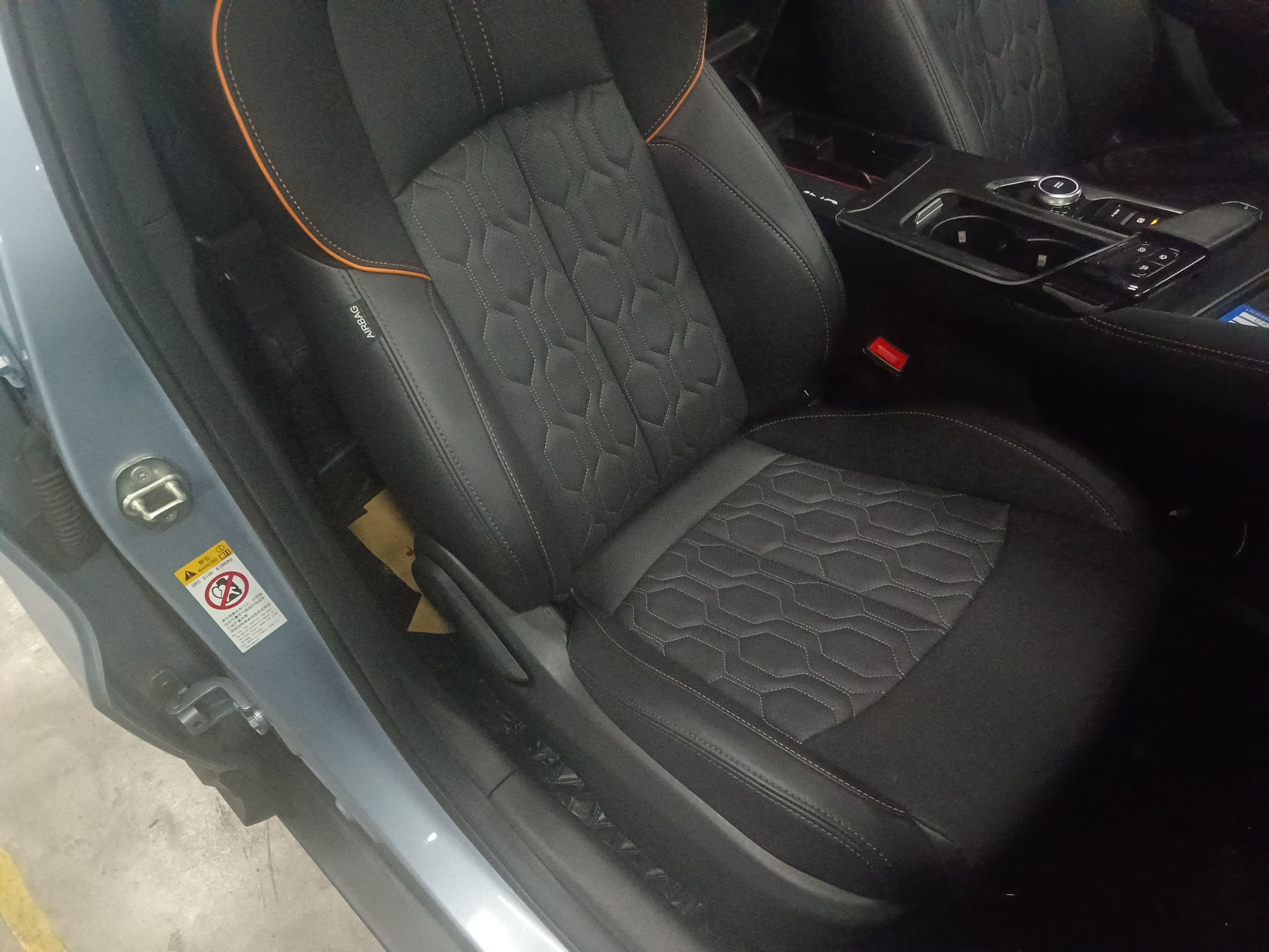 Used Changan UNI-T 2022 2.0T Prestige Version
