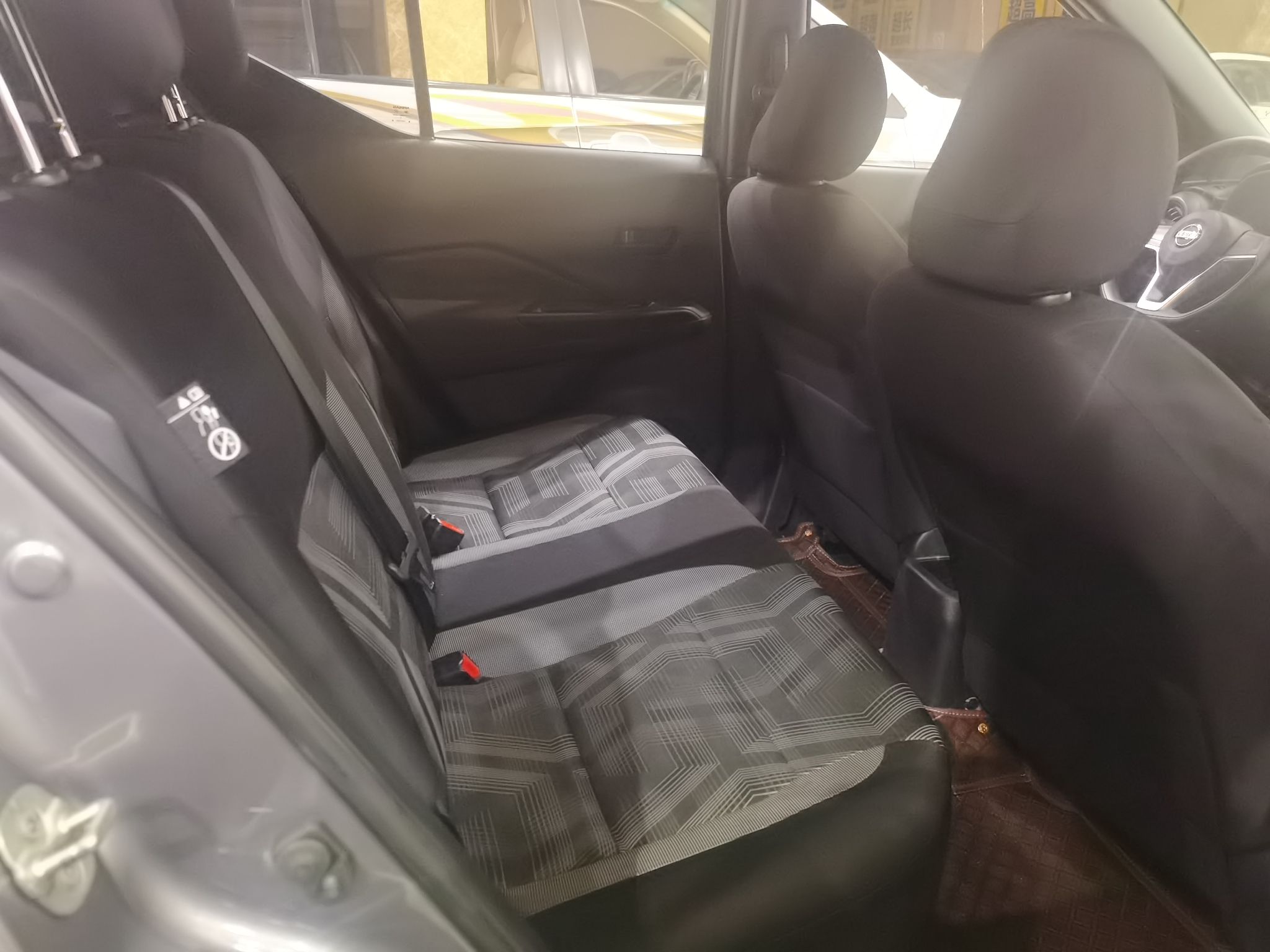 Used Nissan Kicks 2017 1.5L Manual Cool Dynamic Edition
