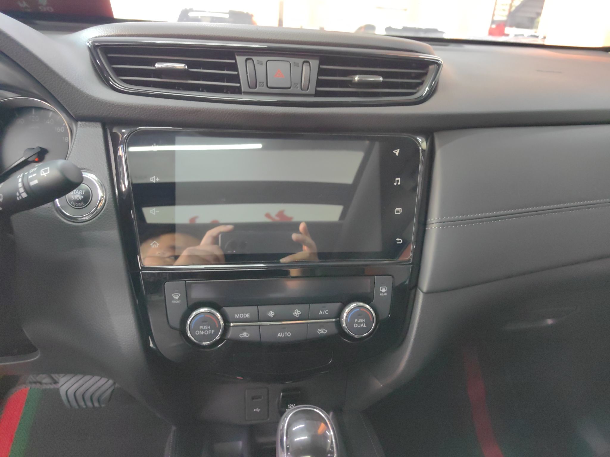 Used Nissan X-Trail 2022 Revised Version 2.0L Two-Wheel Drive Smart Connect & Comfort Edition
