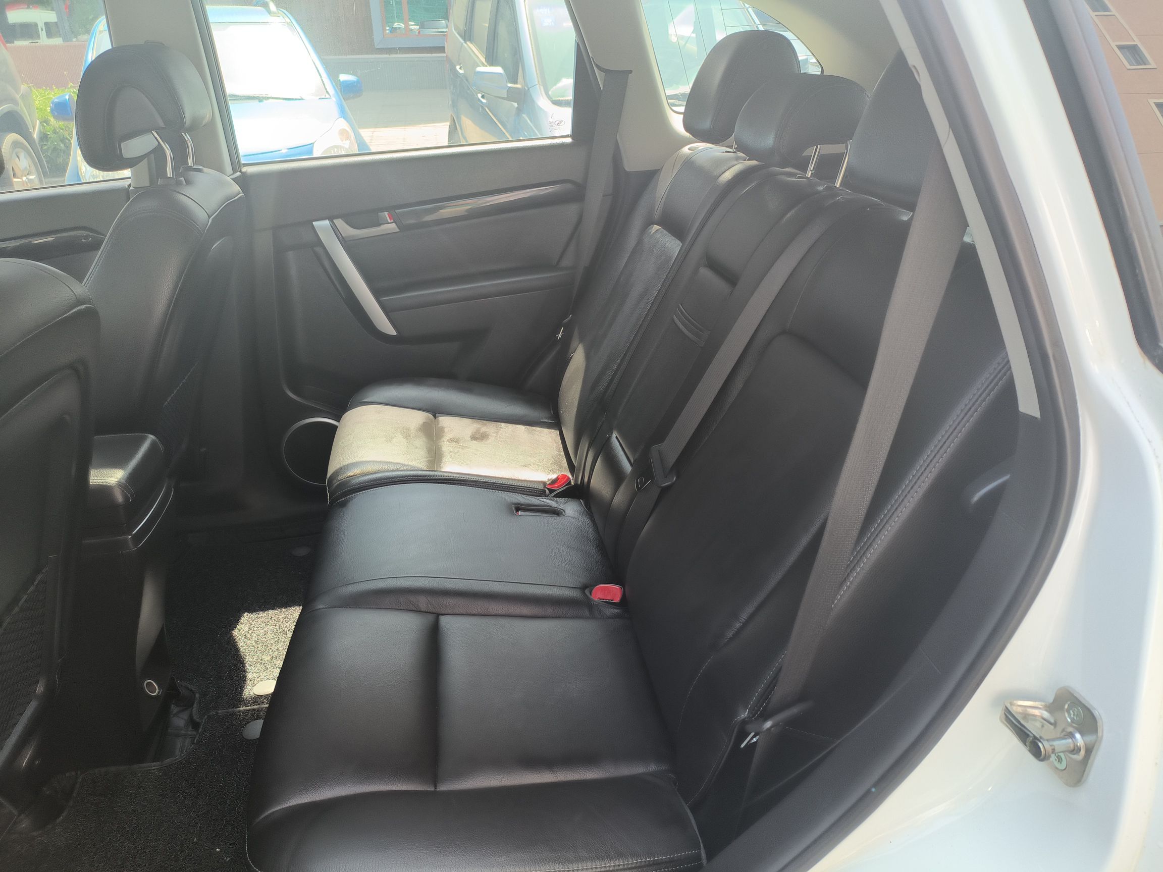 Used Chevrolet Captiva 2012 2.4L 4x4 Flagship Edition 7 Seats
