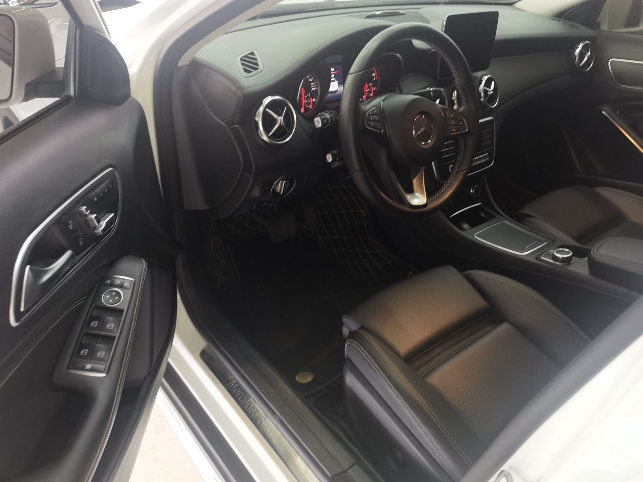 Used Mercedes-Benz GLA 2018 GLA 200 Fashion Model