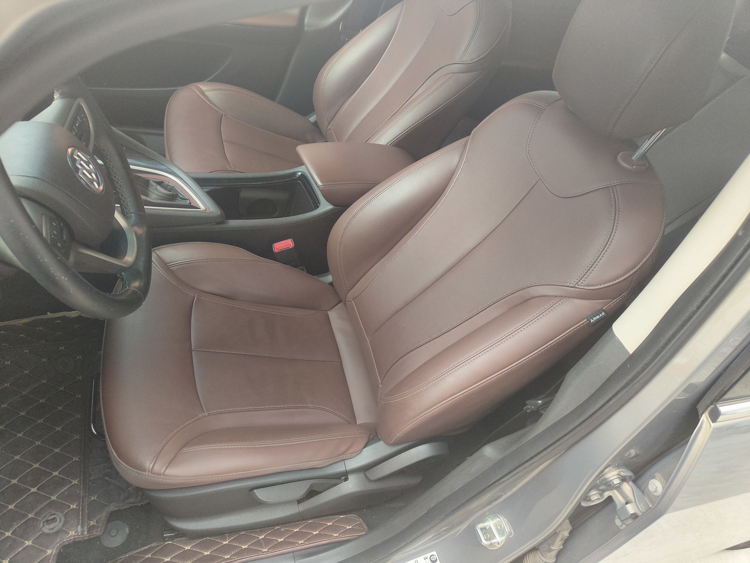 Used Buick GL6 2018 18T 5-seat Luxury Model
