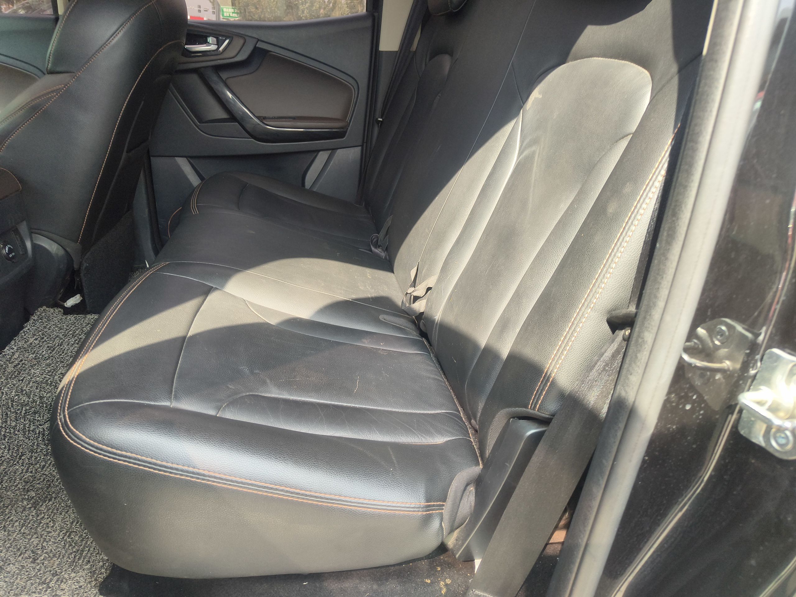 Used Zxauto Terralord 2019 2.5T Passenger Version Diesel Two-Wheel Drive Automatic Flagship Trim with Dual Wheels
