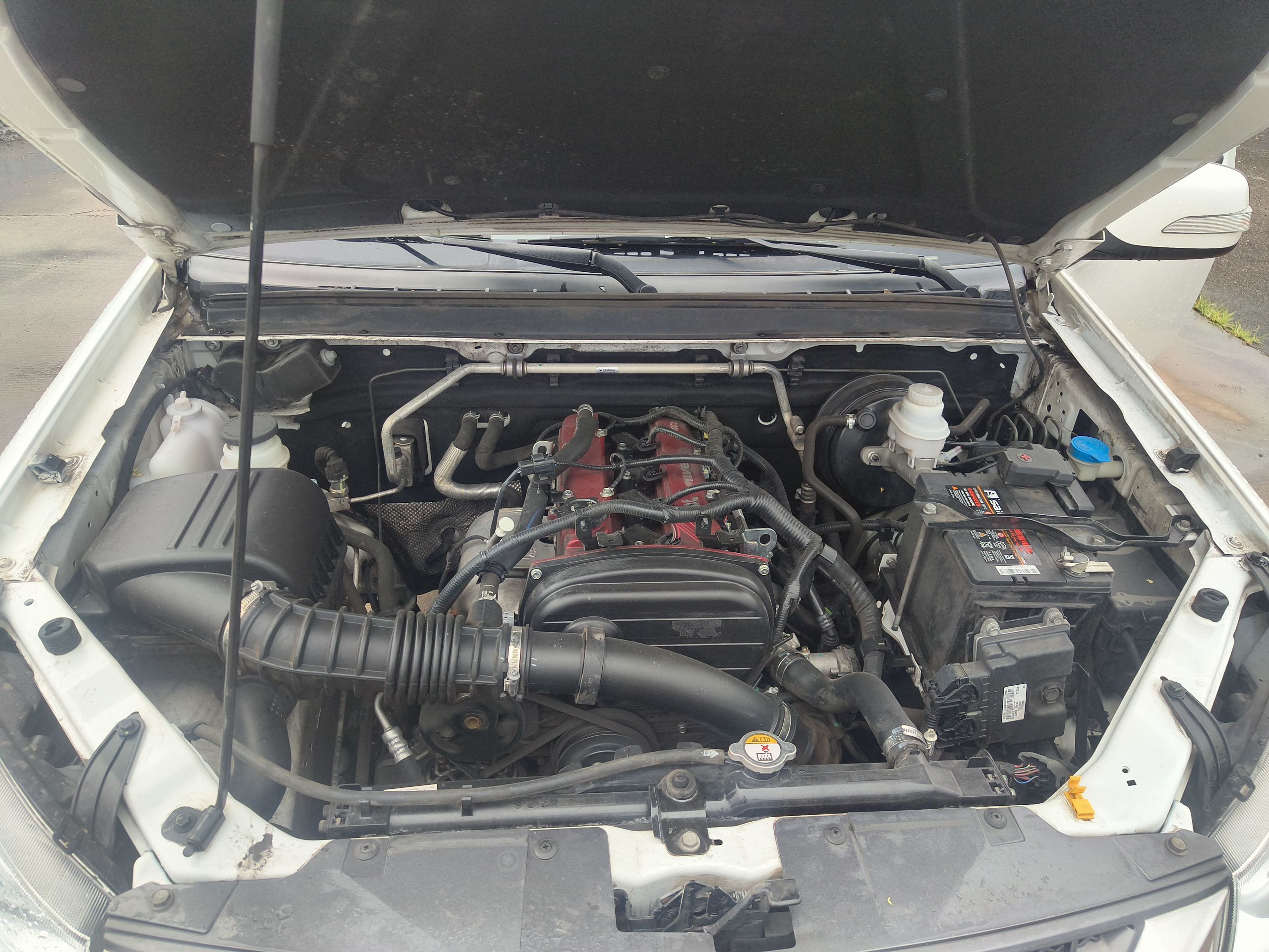 Used Great Wall Wingle 5 2023 2.4L Gasoline Two-Wheel-Drive Entry-Level Model with Long Cargo Bed
