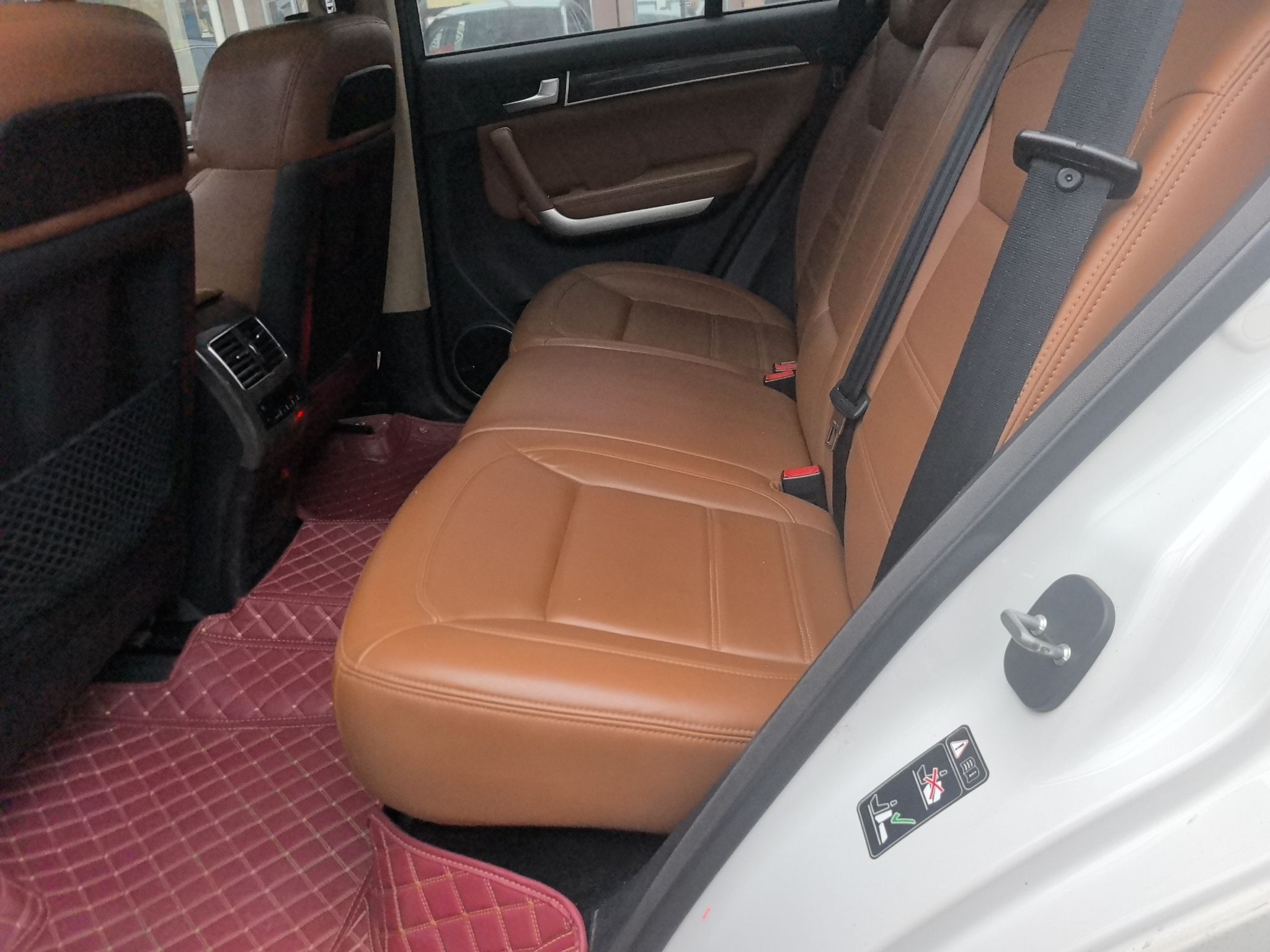 Used Haval H8 2015 2.0T Two-Wheel-Drive Elite Version
