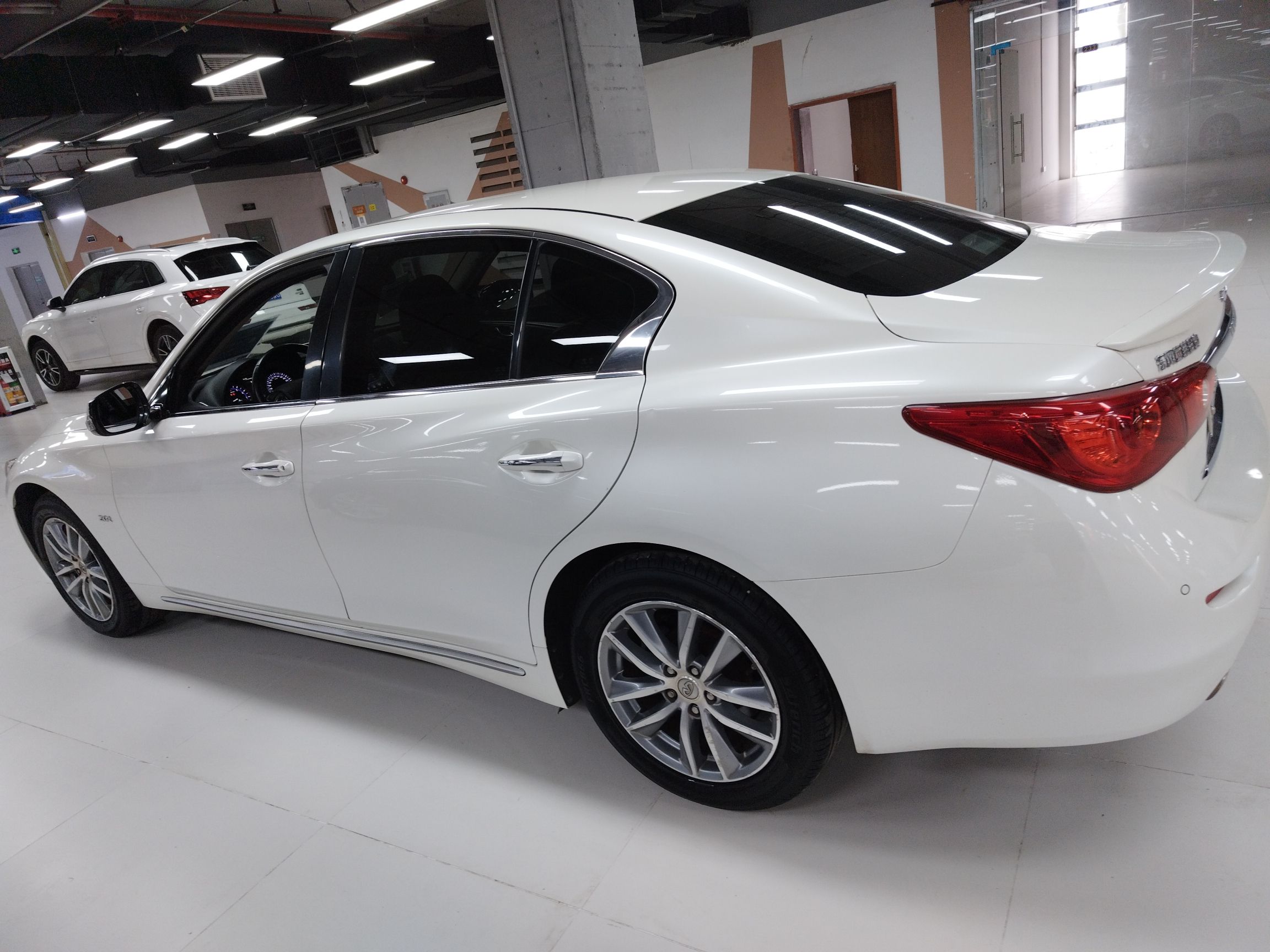 Used Infiniti Q50L 2016 2.0T Enjoyment Edition
