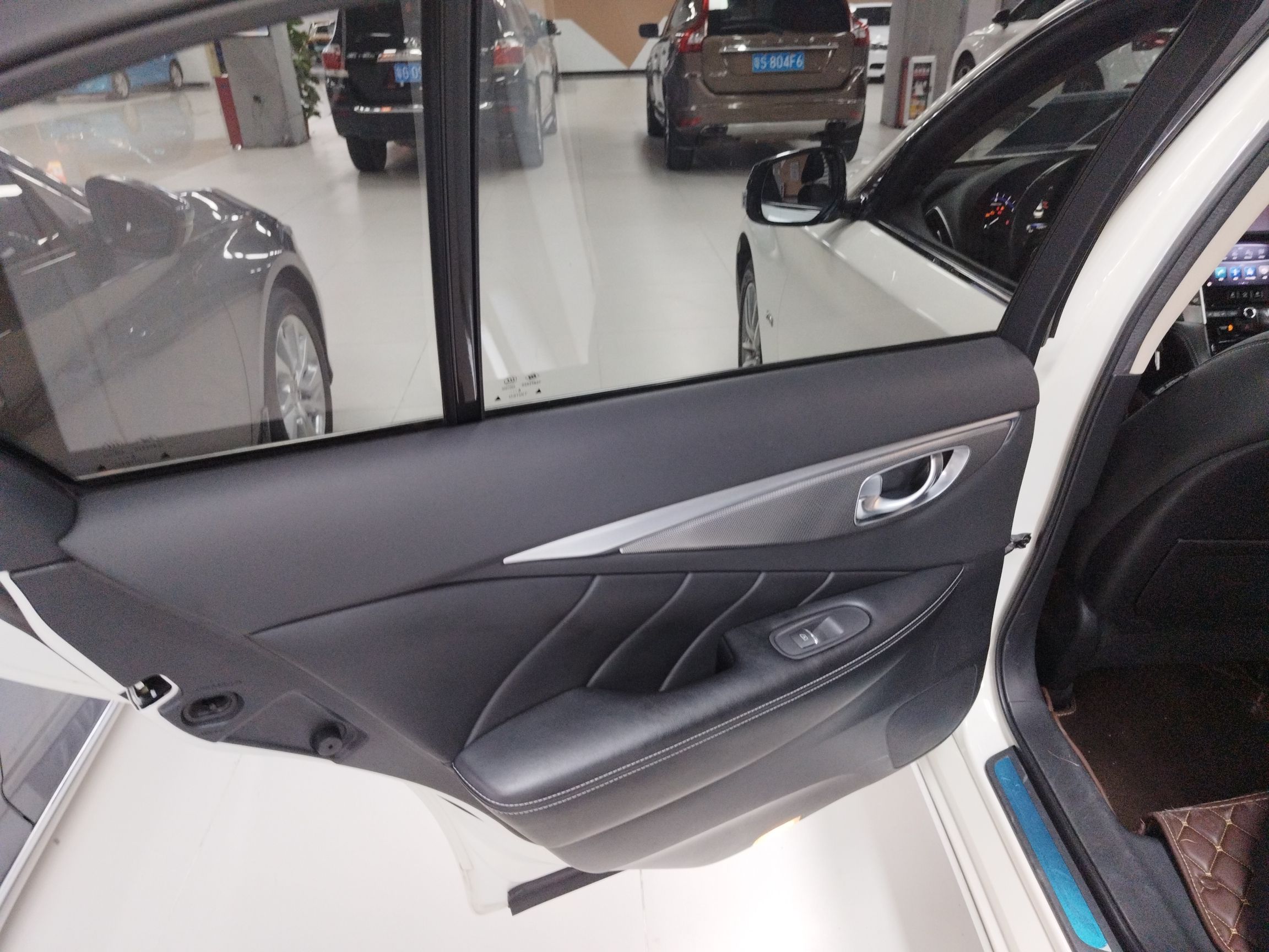 Used Infiniti Q50L 2016 2.0T Enjoyment Edition
