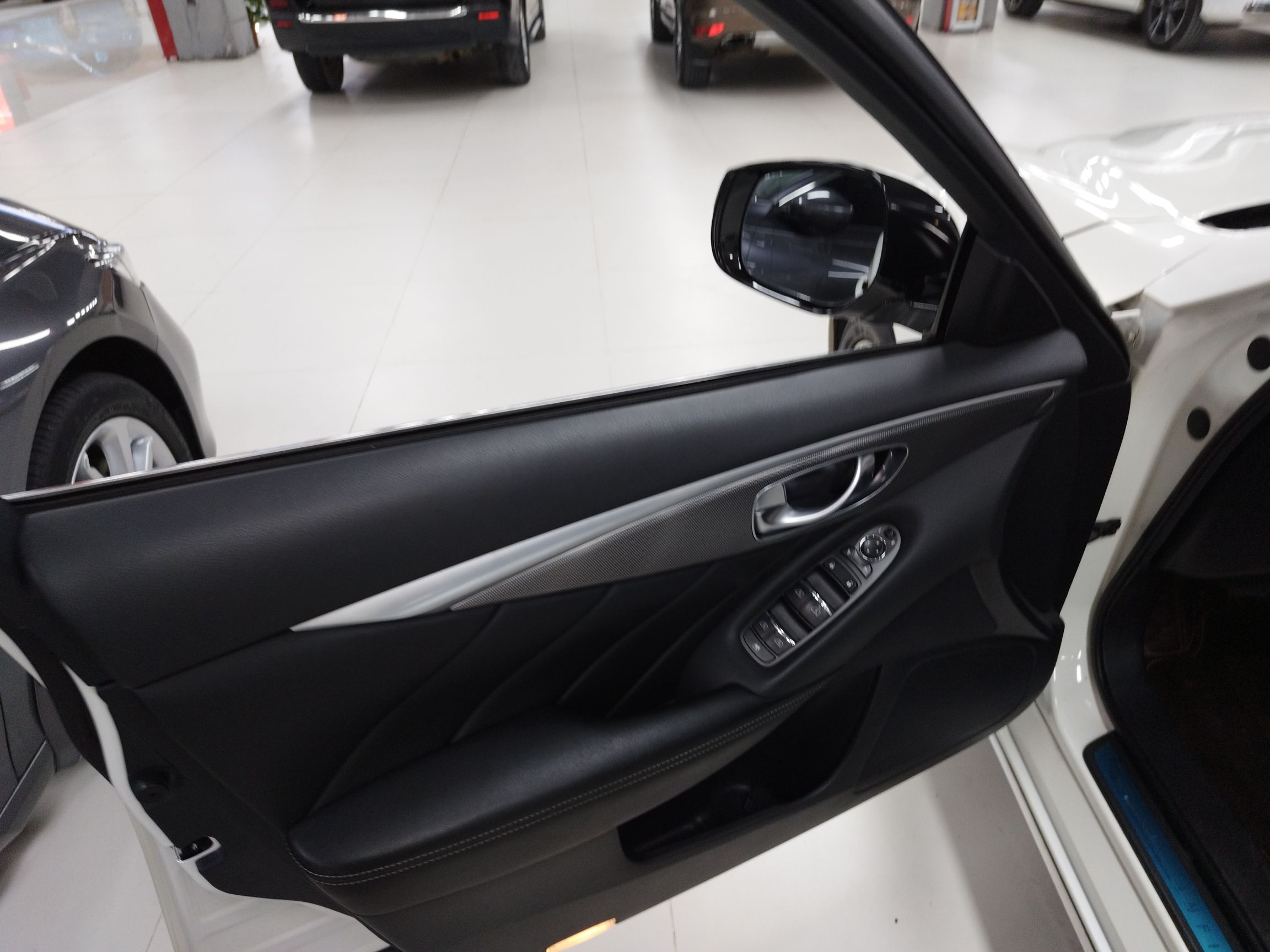 Used Infiniti Q50L 2016 2.0T Enjoyment Edition
